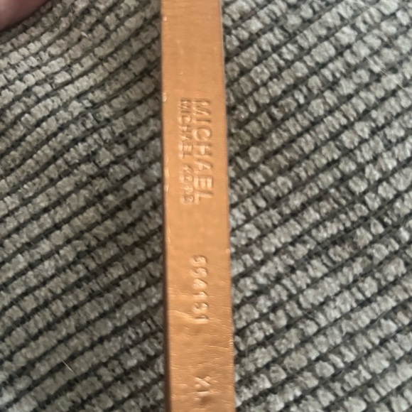 Michael Kors cross body hand bag/wristlet Authentic - Picture 11 of 11